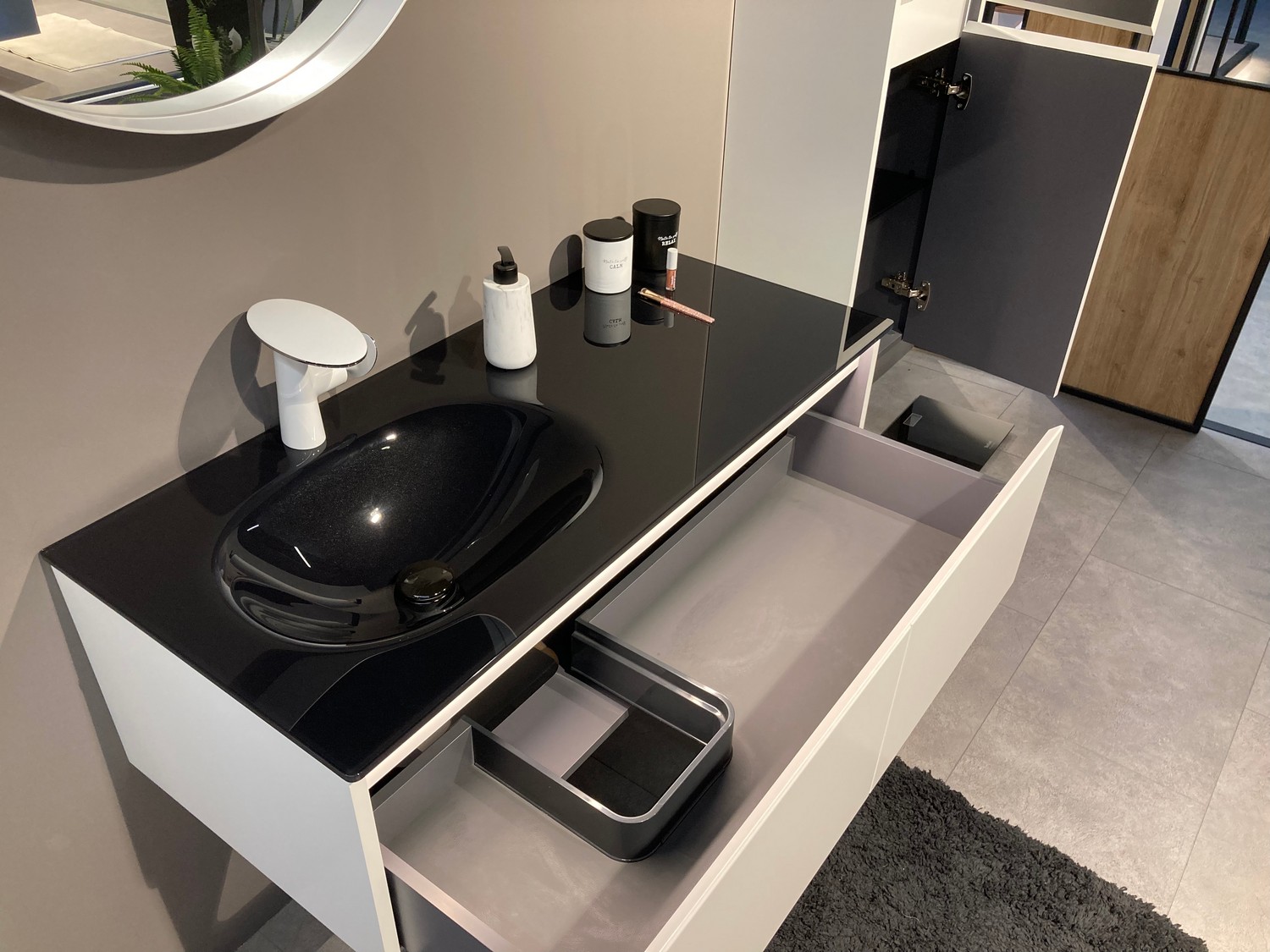 ����� � ��������� ORKA Lisbon 110 ���������, ����������� �������
